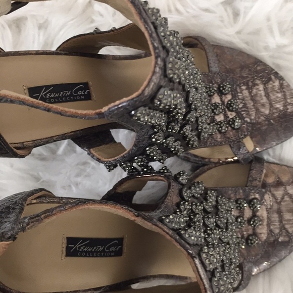 Kenneth Cole Collection Sweet Greet Heel size 6 - Picture 14 of 14